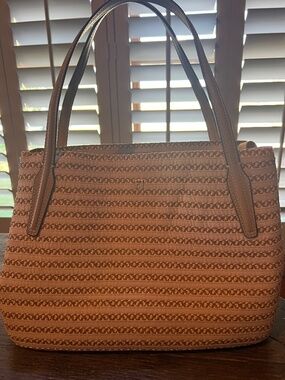 Eric Javits Squishee Isla Straw Tote Bag – Peanut / Beige Neutral (Brand New!)
